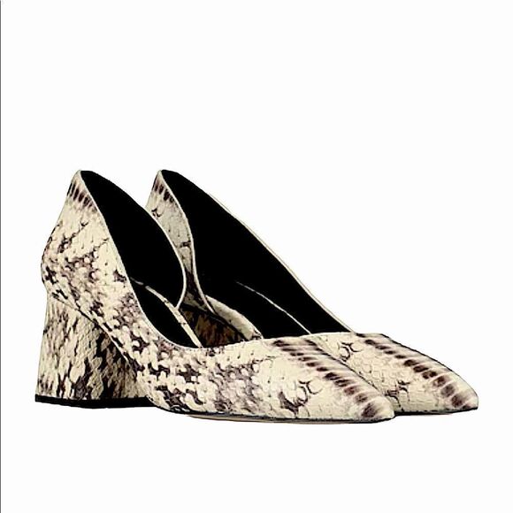 MICHAEL Michael Kors Snakeskin Pattern Pump - Picture 9 of 15